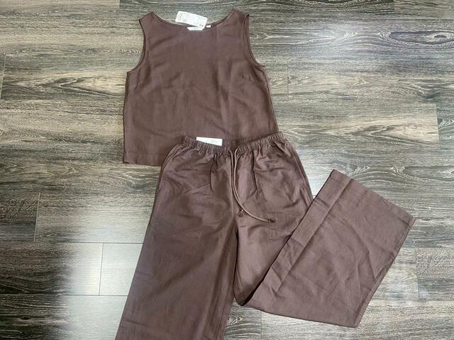 【UNIQLO リネンブレンドブラウス・リネンブレンドイージーパンツ】それぞれ別売りですがセットアップでも楽しめます♪