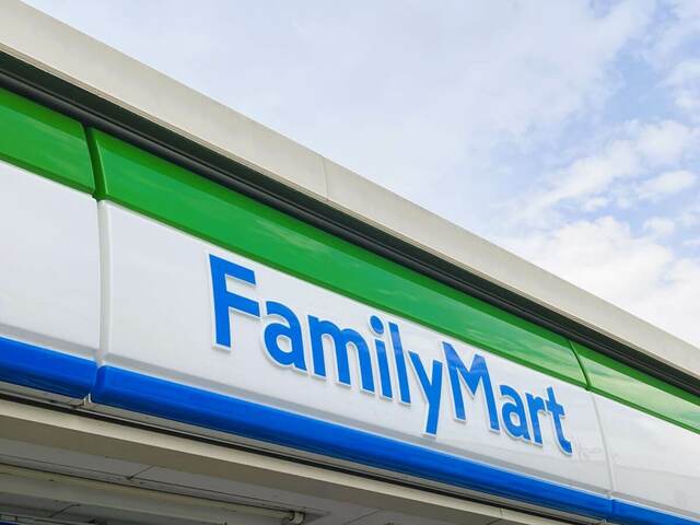 ホットスナックや総菜が充実しているファミリーマート