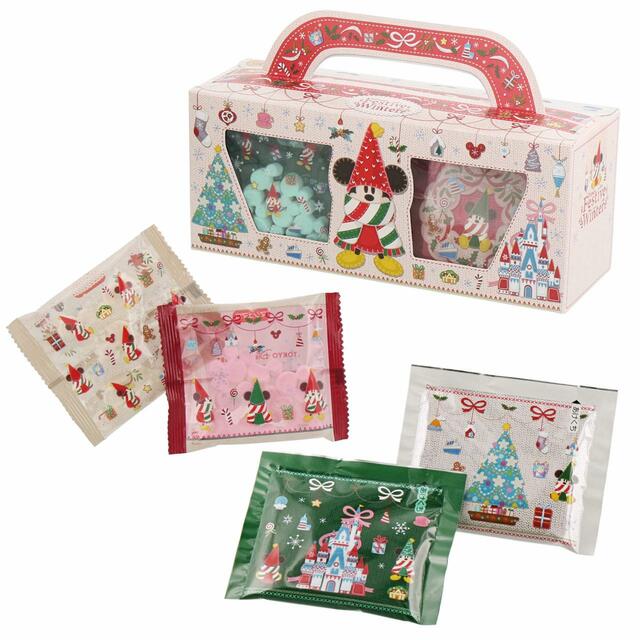 ココア マシュマロ付き 1,200円|「ディズニー・クリスマス」スペシャルグッズ|東京ディズニーリゾート40周年“ドリームゴーラウンド”|発売日:2023年11月7日(火)|販売店舗:東京ディズニーランド「ディズニー&カンパニー」、東京ディズニーシー「ヴァレンティーナズ・スウィート」