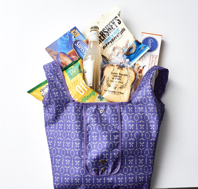 Disney ツイステッドワンダーランド ECO BAG BOOK ポムフィオーレ寮 ver.