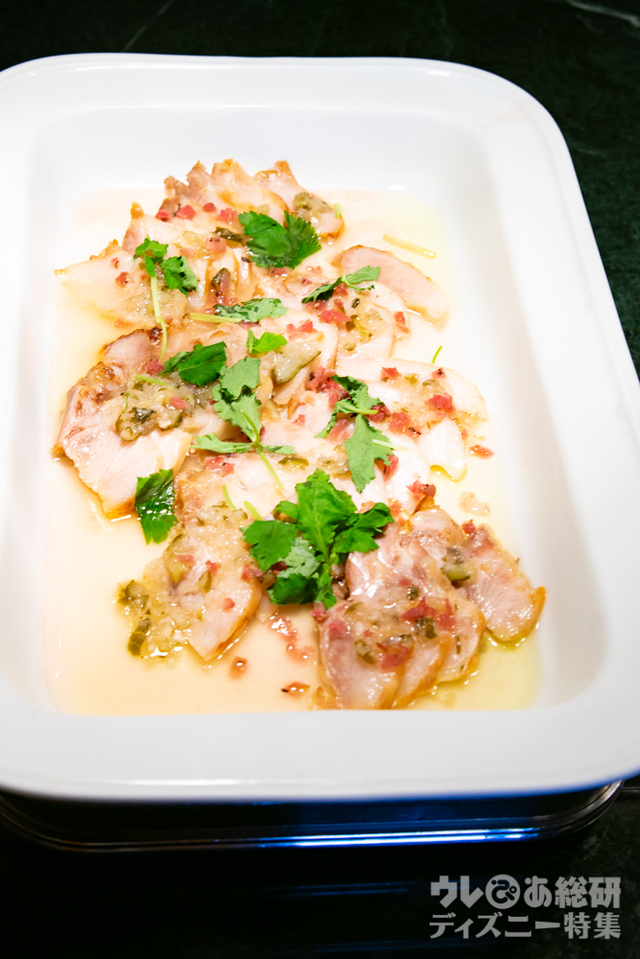 “ディズニー・イースター”ディナーブッフェ｜東京ディズニーランドホテル「シャーウッドガーデン・レストラン」