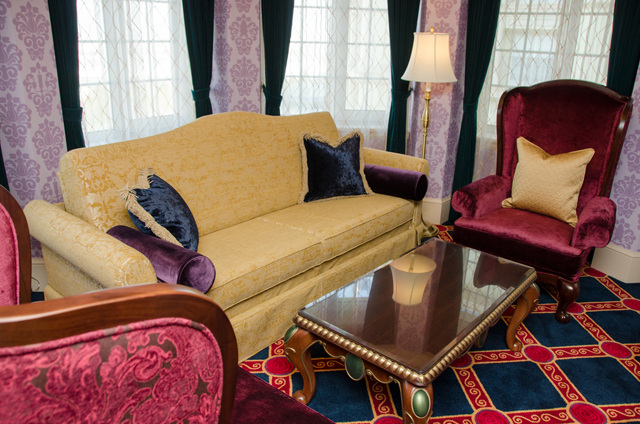 東京ディズニーランドホテル「ディズニー美女と野獣ルーム」©Disney