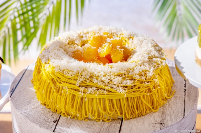 「ウッドストックのマロンネスト」<大人5,600円>【夏のスイーツビュッフェ「Snoopy Summer Beach Time」】