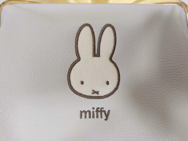 ふわふわアップリケのミッフィー