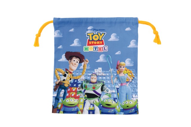 きんちゃく 850円｜サイズ：縦約23×横約20cm｜販売店舗：東京ディズニーリゾート・トイ・ストーリーホテル内ディズニーショップ「ギフト・プラネット」