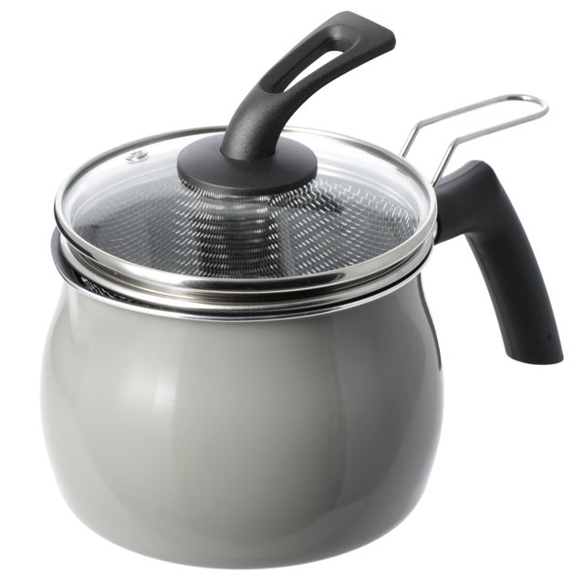 【ニトリ デコホームの生活雑貨売上ランキング 4位】「IH・ガス火 ストレーナー付きマルチポット（GY DH8）」1,990円（税込）