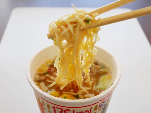 カップヌードルナイス 濃厚！ポーク醤油