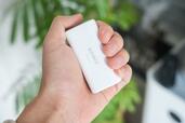 Anker「Nano Power Bank」 片手にスッポリと収まるサイズ感◎