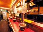 焼肉伝説 バリバリ（千日前）　1階カウンターはそのまま。2階は座敷からテーブル席に変更。