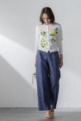 【ビアッジョブルー「Mimosa Embroidery Cardigan」】オリジナルデザインの繊細な刺繍を施した高級感溢れるアイテム