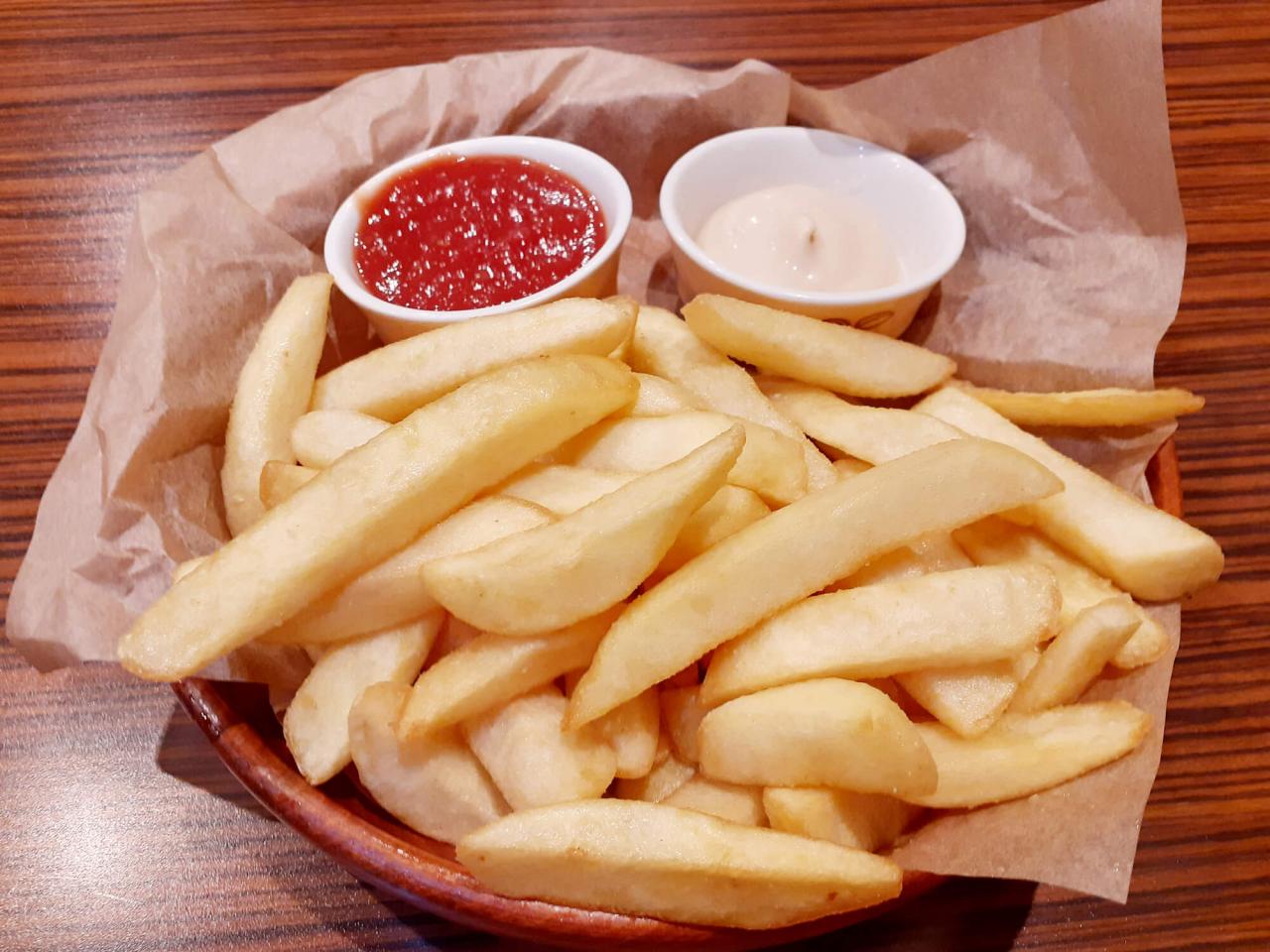 【びっくりドンキー】の「フライドポテト」が美味すぎる!! その魅力を伝えたい徹底レビュー【絶対食べて】(1/3) うまいめし 【びっくりドンキー】の「フライドポテト」が美味すぎる!! その魅力を伝えたい徹底レビュー【絶対食べて】(1/3) うまいめし