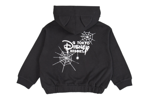 パーカー｜(100、120cm)各4,300円、(140cm)4,600円｜東京ディズニーリゾート「ディズニー・ハロウィーン」2019 スペシャルグッズ｜販売店舗：東京ディズニーランド「グランドエンポーリアム」、東京ディズニーシー「エンポーリオ」