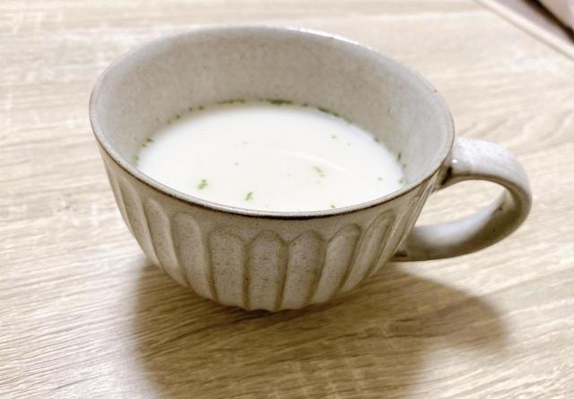 【ニトリ スープマグ唐茶削ぎ】スープやお味噌汁もたっぷり入る大きさ