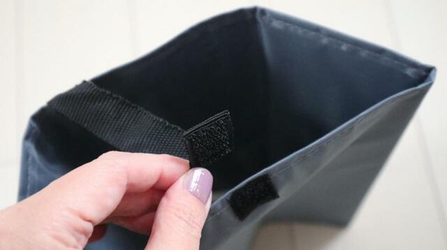 【八番屋 ハンギングボックス A4対応】片側には面ファスナーのストッパーも