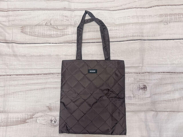 秋冬のトレンドカラー、ブラウンの上質で洗練されたトートバッグ