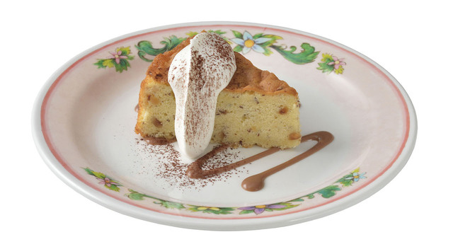 カフェ・ポルトフィーノ ヘーゼルナッツケーキ