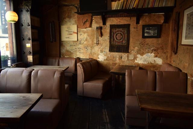 伝統喫茶「チデパン」の様式ルーム