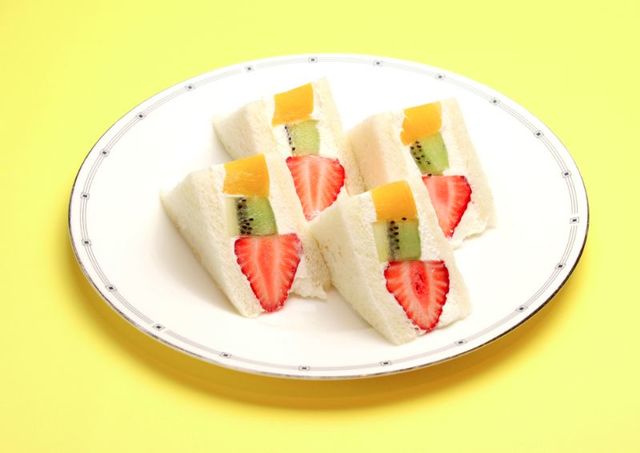 ミックスフルーツ サンド　￥1,180