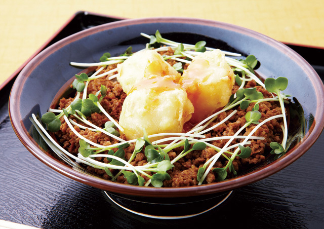 蓮田SA（下り）  みそぽてと丼　700円