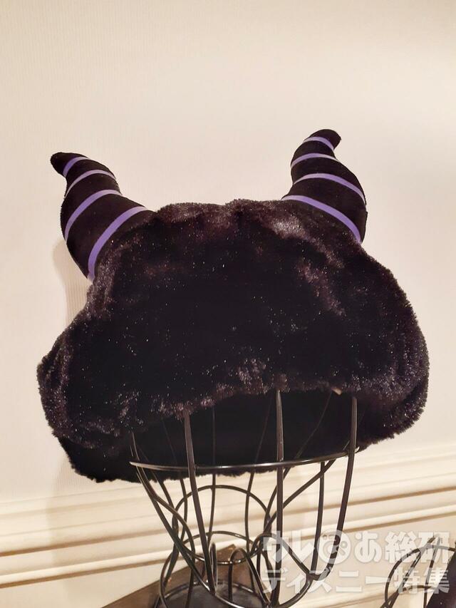 ベレー帽 3,600円　東京ディズニーリゾート「ディズニー・ハロウィーン」スペシャルグッズ
