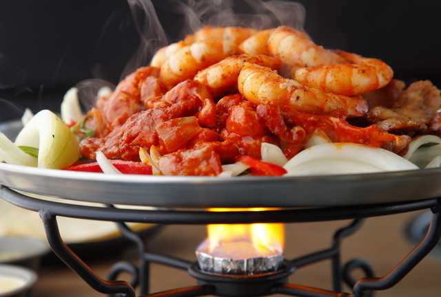 熟成肉専門店ヨプの王豚塩焼　新大久保本店