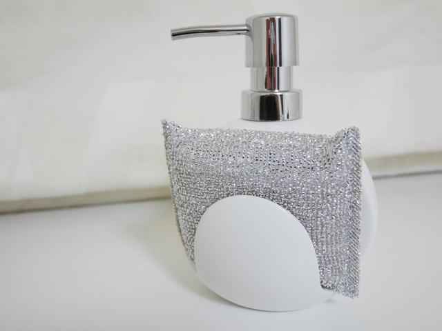 【Francfranc】ピーニュキッチンディスペンサー／1,600円（税込）