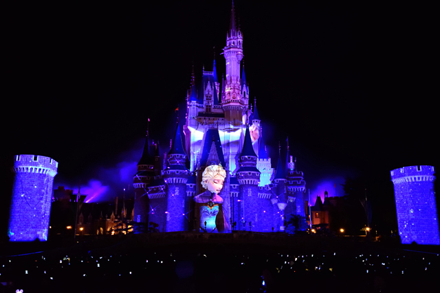 東京ディズニーランド「ワンス・アポン・ア・タイム～スペシャルウィンターエディション～」映画『アナと雪の女王』シーン全公開! ©Disney 30