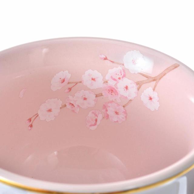 プーさん＆ピグレット ティーカップ SAKURA 2022／2,860円 (税込)