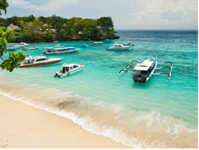 第3 位 ￥365,853　貸切高級ヨットチャーターでいくレンボンガン島リーフクラブ＜１日/昼食付＞