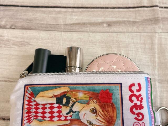 コスメポーチとして使ってもOK