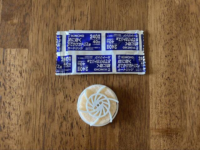 【KINCHO × braaa 蚊に効くカノクス】薬剤カートリッジ1つで約240時間（1日6時間で約40日）ほど使えます◎