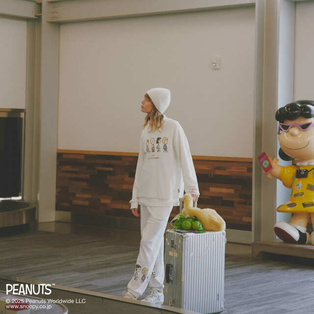 【PEANUTS】裏毛プルオーバー ￥7,920、【PEANUTS】裏毛ロングパンツ　￥8,910