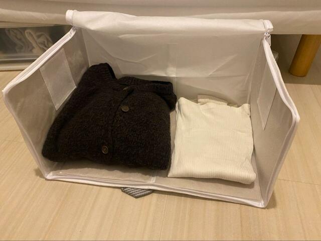 【ニトリ　衣類収納バッグ ガバット(M)】衣類2つが並んで入るサイズ