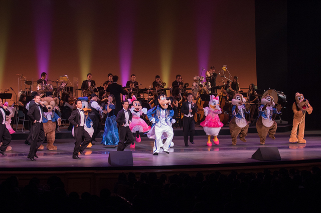 バレンタイン・ナイト 2016 「Supercalifragilisticexpialidocious」 ミッキーマウス ミニーマウス ドナルドダック デイジーダック グーフィー プルート チップ デール ダッフィー シェリーメイ ダンサー 撮影:YOSHI