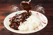 「黒カレーライス」＜期間：2025年6月6日オープン＞【関西発祥のファミリーレストラン「トマト＆オニオン 上福岡店」が埼玉に初上陸！2025年6月6日オープン！】