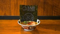 「BASE RAMEN すごい煮干し」