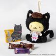「ゴディバ ブラックキャット コレクション G クリスピーショコラ アソートメント 3粒入+ポムポムプリン ぬいぐるみチャーム オンラインショップ限定」＜価格：4,070円（送料別）＞【【ゴディバ】2026年ハロウィンコレクションに「ポムポムプリン」や「クロミ」のぬいぐるみチャームが登場！大人かわいい黒ネコデザインが勢ぞろい！】