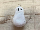 ふわふわの感触が可愛いゴーストポーチ