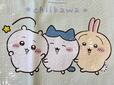 ちいかわを先頭に、ぎゅっと並んだ3人の姿が尊く、こちらもたまらないかわいさ♪
