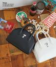 【PEANUTS×EFOLE】 スヌーピー プリントミニボストン バッグ：￥7,700 (税込)