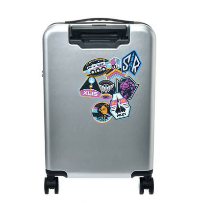 最終値下げ！新品 タグ付き loungefly × バズライトイヤー バズ・ライトイヤー トーキングフィギュア ディズニーグッズ