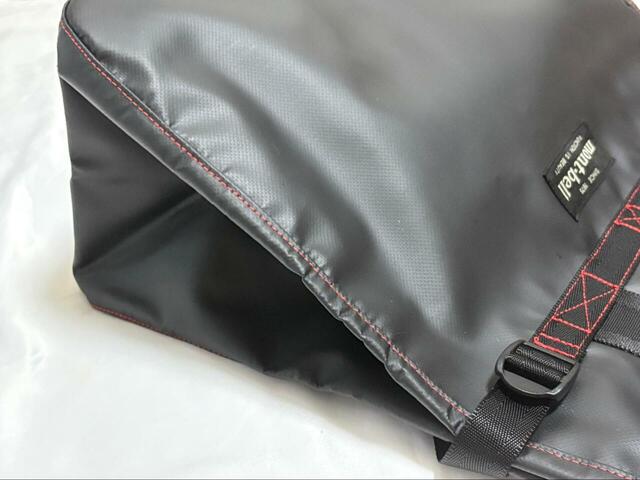 【モンベル　タフトートM】生地は厚手で丈夫！重さは580gで軽くはないですが、持ちやすいのでそこまで気になりません