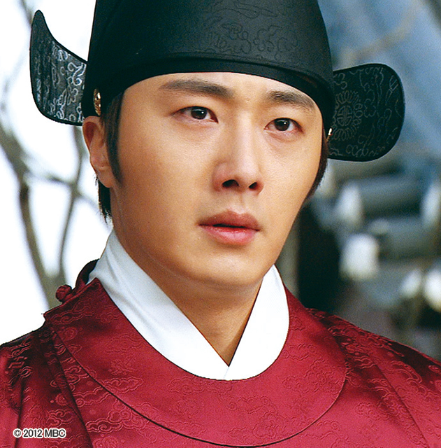 『太陽を抱く月』チョン・イル © 2012 MBC