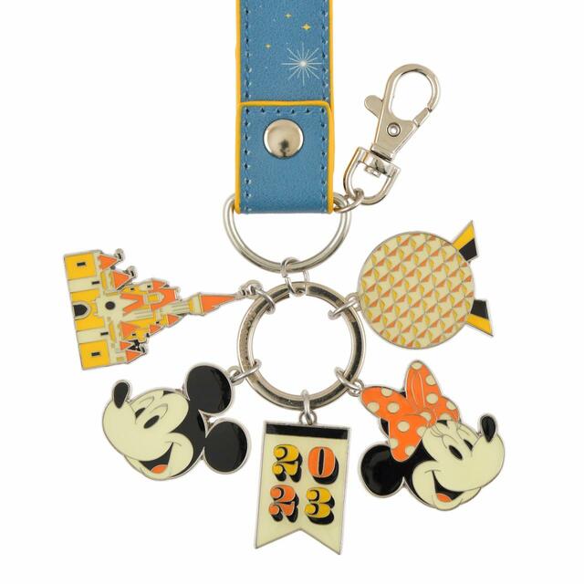 ミッキー＆ミニー キーホルダー・キーチェーン DATED 2023 1,760円