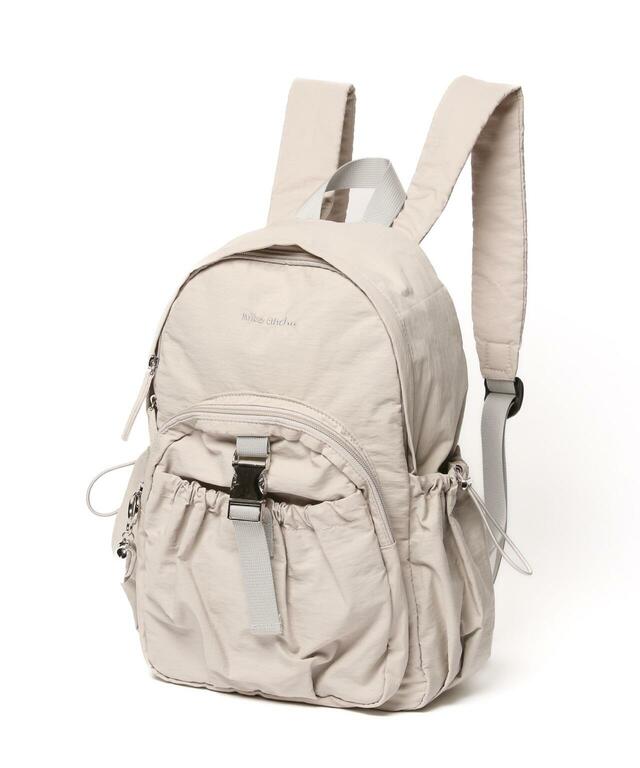 「オリジナルギャザーライトデイパック」グレー 5,940円（税込）