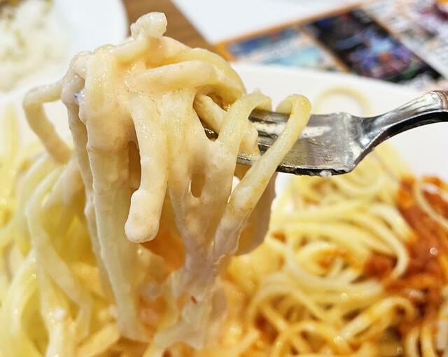 めんたいクリームソースはこってりした味わいで、クセになります