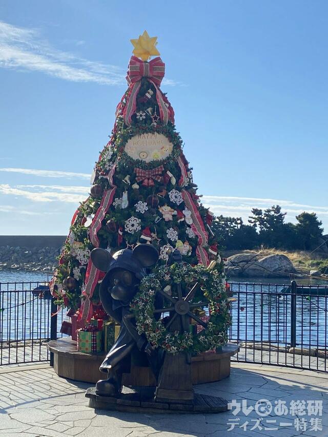 ダッフィーたちのクリスマスツリー