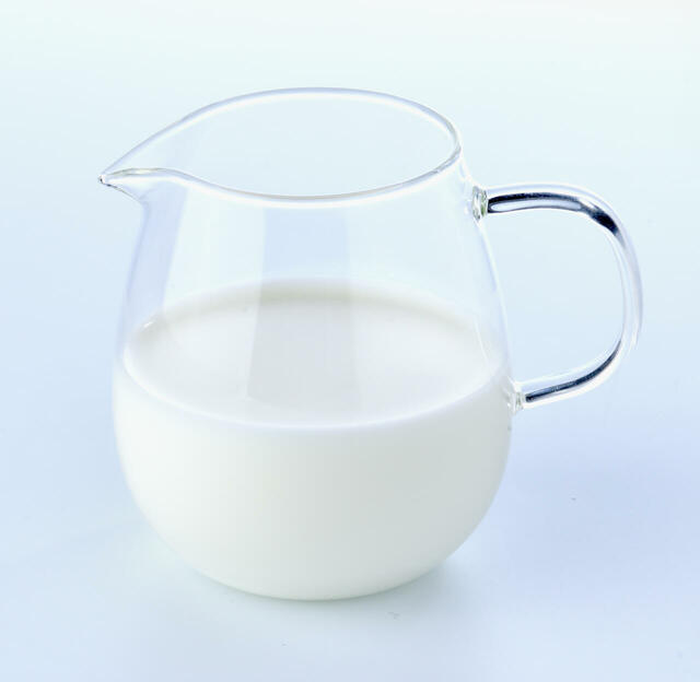 「ミルクピッチャー（イメージ）」【「カービィカフェOSAKA」が常設店舗に！OSAKA限定メニュー「くるまほおばりグルメプレート」やグッズも登場！】