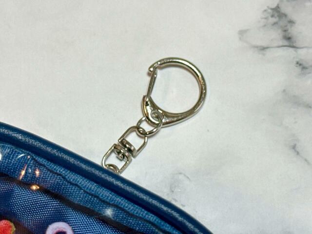 【パペットスンスン×サンキューマート第4弾／ぬいぐるみポーチ】キーホルダー付きなので、バッグなどにつけて持ち歩けます♪