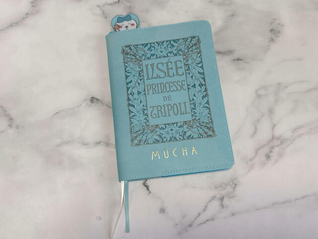 手帳に挟むのもおすすめ。チョコレート風はハート型なところもかわいいですね♪